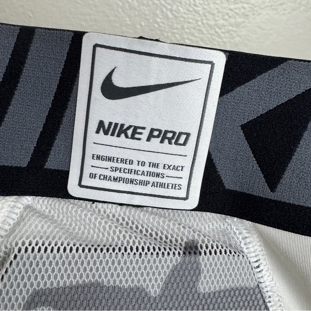 Nike Pro Hyperstrong Compression Shorts Padded Size Small - Picture 5 of 7